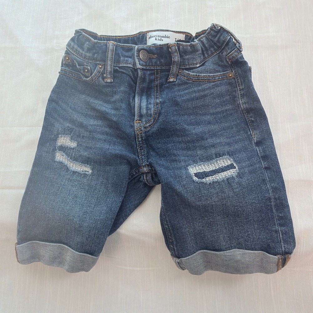 Abercrombie Kids Denim Shorts Kids 7/8 Blue Excellent Distressed Cuffed
